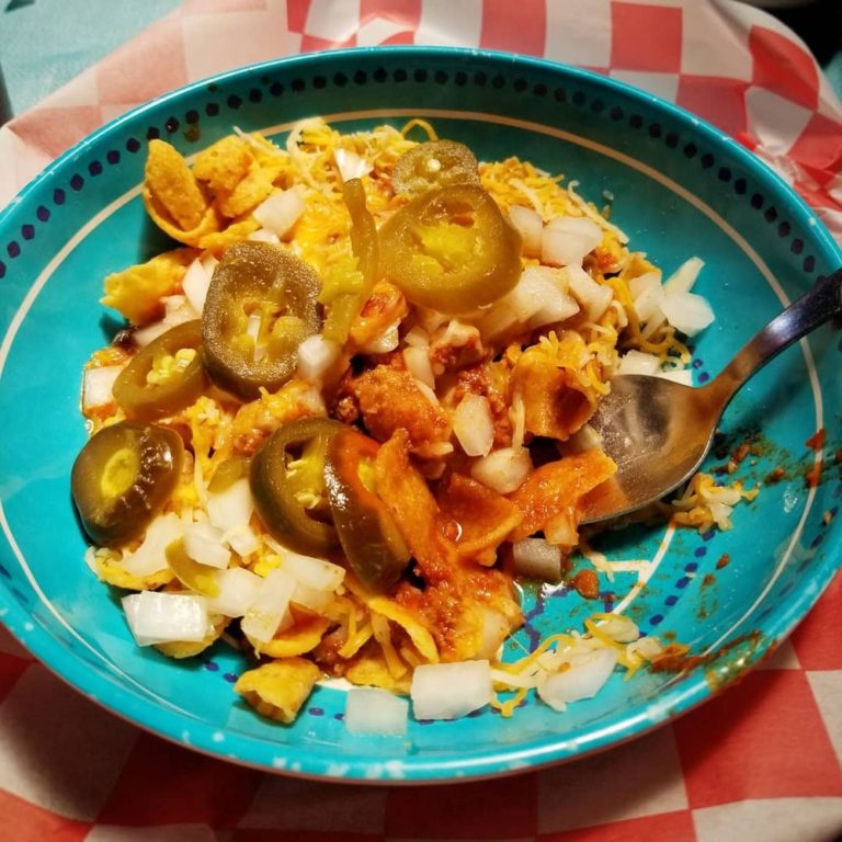 three chicks feed seed and cafe texarkana 768x768